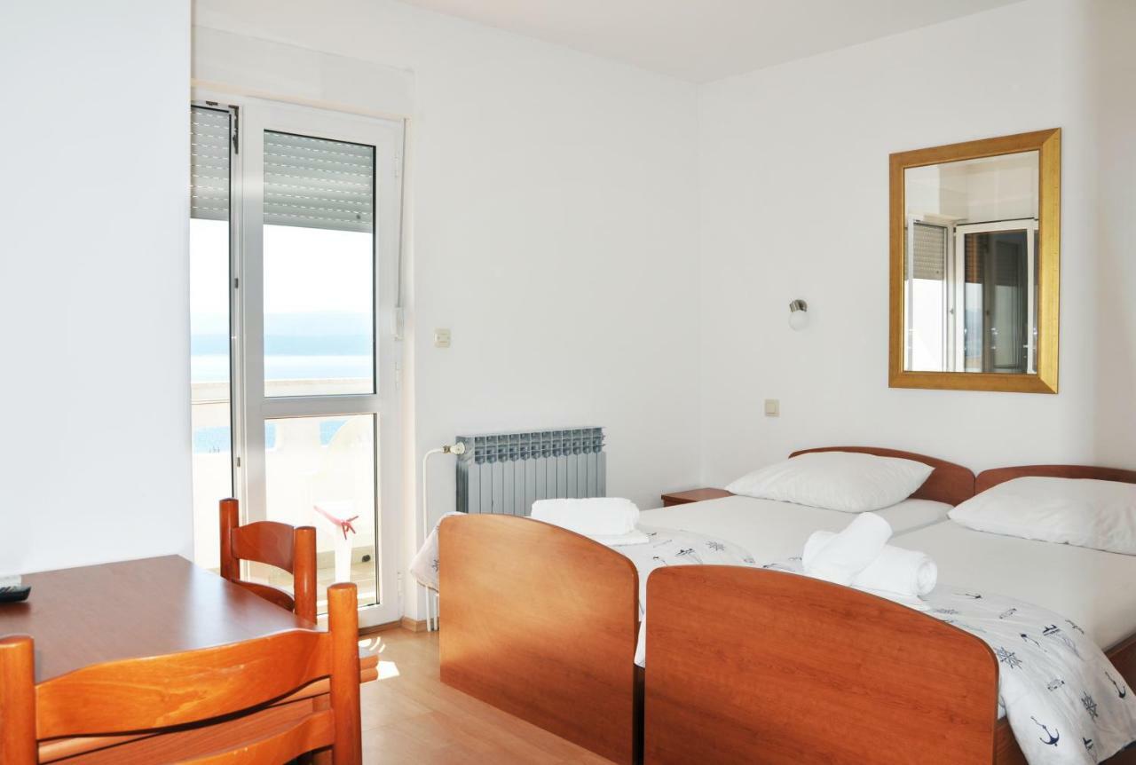 לוקבה Sunrise Apartments And Studio Apartments 1 מראה חיצוני תמונה