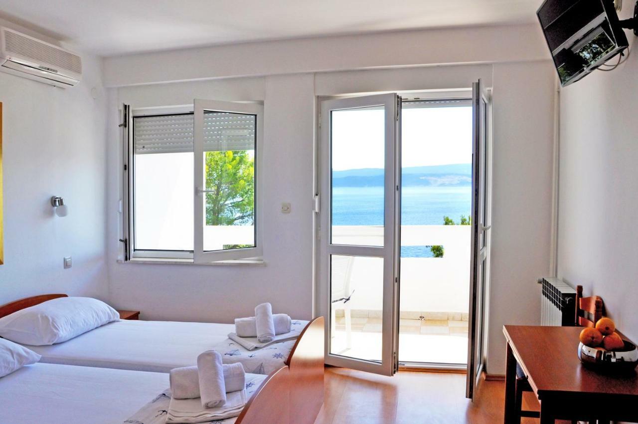 לוקבה Sunrise Apartments And Studio Apartments 1 מראה חיצוני תמונה