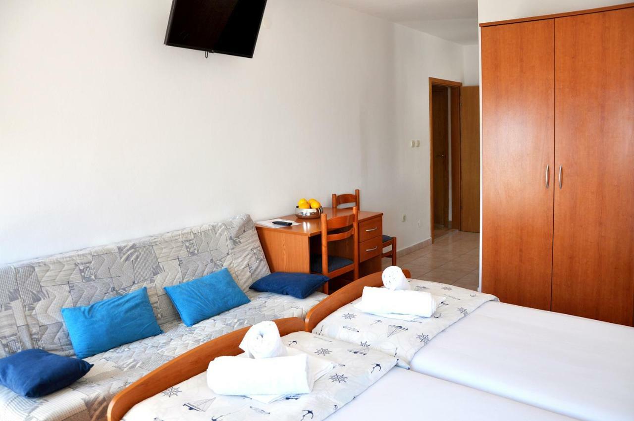 לוקבה Sunrise Apartments And Studio Apartments 1 מראה חיצוני תמונה