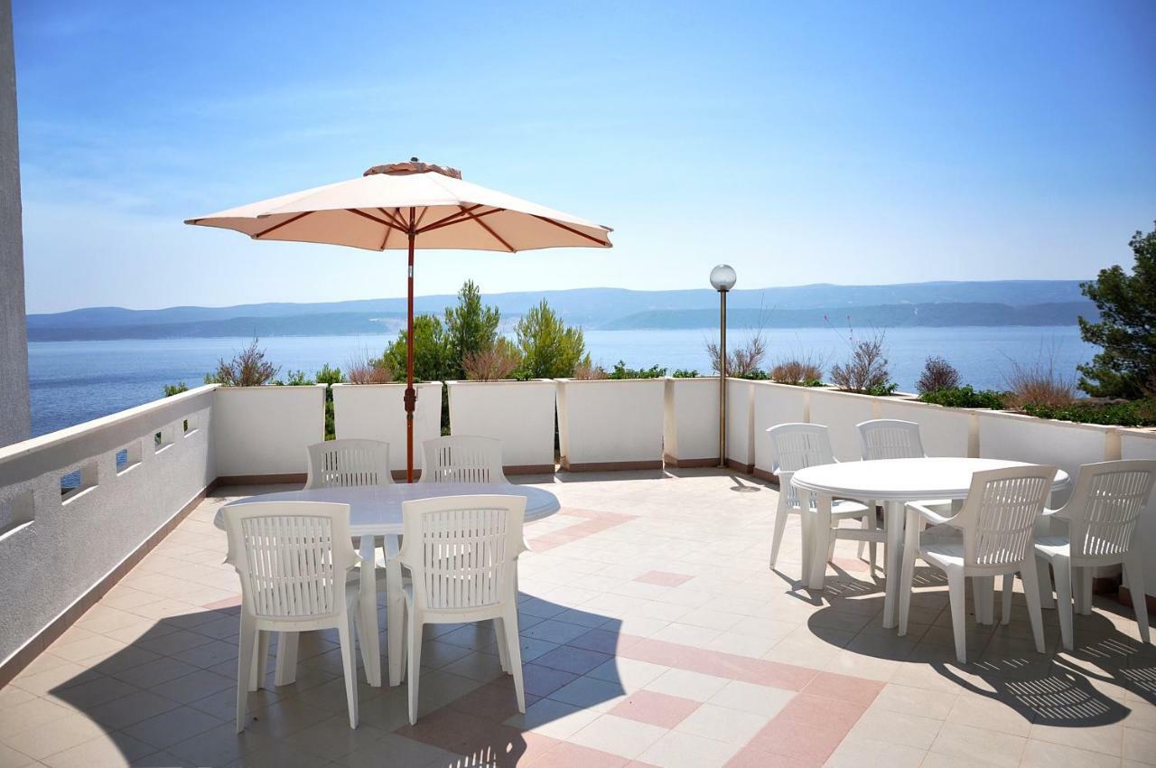 לוקבה Sunrise Apartments And Studio Apartments 1 מראה חיצוני תמונה