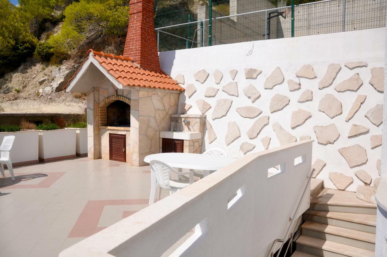 לוקבה Sunrise Apartments And Studio Apartments 1 מראה חיצוני תמונה